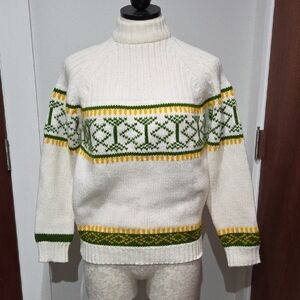 White and Green Patterned Men's Sweater